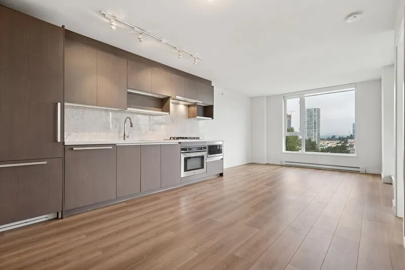 1512 13696 100 AVENUE - photo 2 of 22