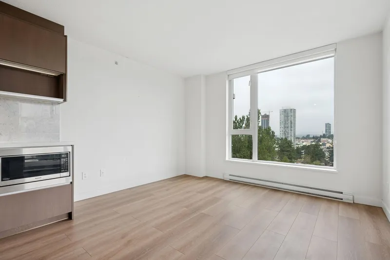 1512 13696 100 AVENUE - photo 4 of 22