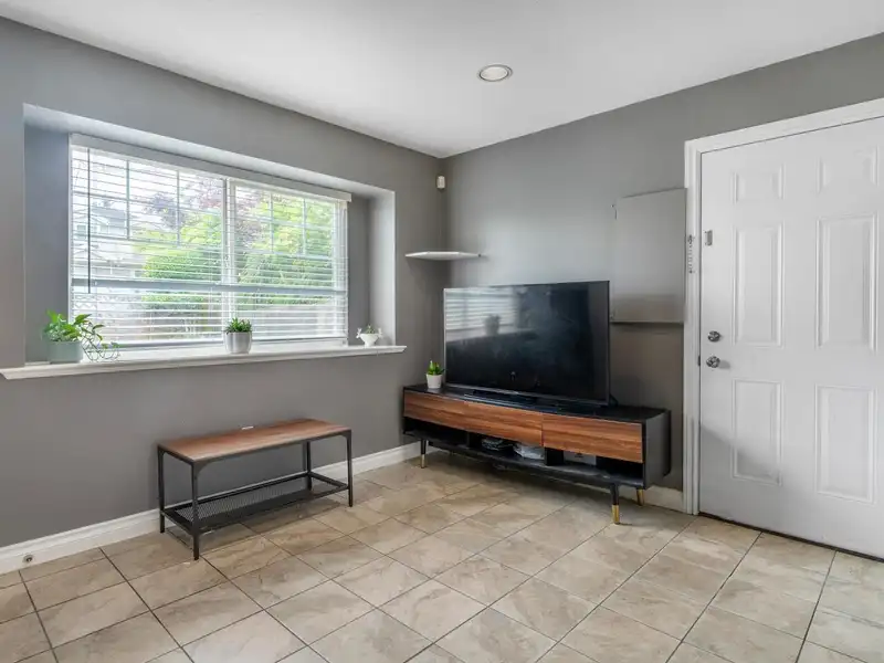 5983 HARDWICK STREET - photo 4 of 21