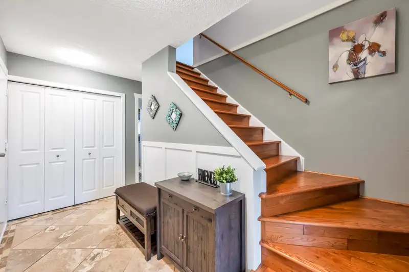 3138 PLIMSOLL STREET - photo 4 of 39