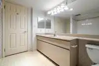 106 1240 QUAYSIDE DRIVE - thumbnail 18