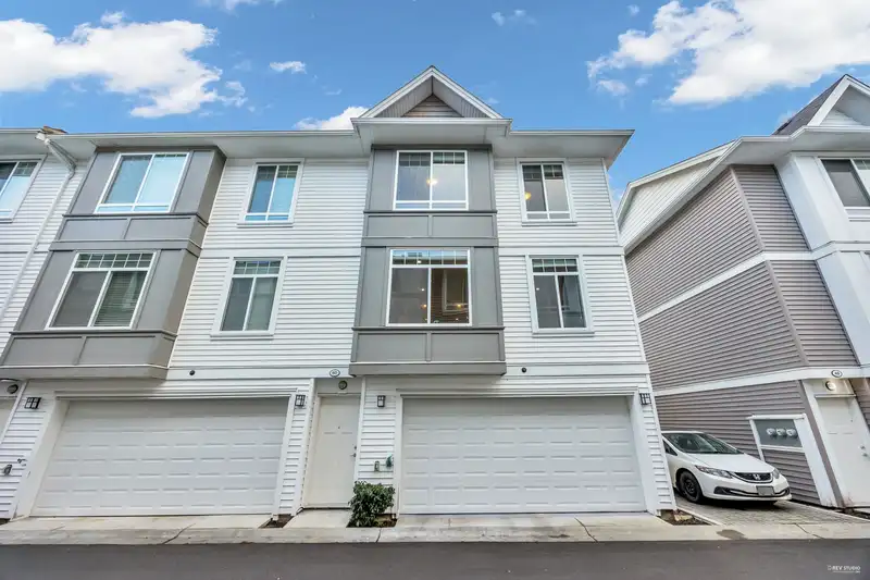 60 11267 133 STREET - photo 2 of 35