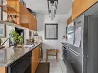 2004 1189 HOWE STREET - thumbnail 11