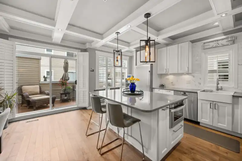 1157 VIDAL STREET - photo 1 of 37