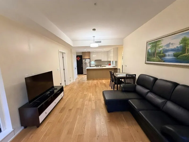 218 7008 RIVER PARKWAY - photo 1 of 25