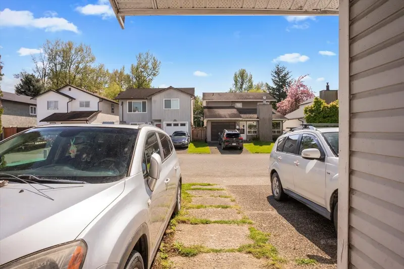 8547 MCCUTCHEON AVENUE - photo 2 of 25