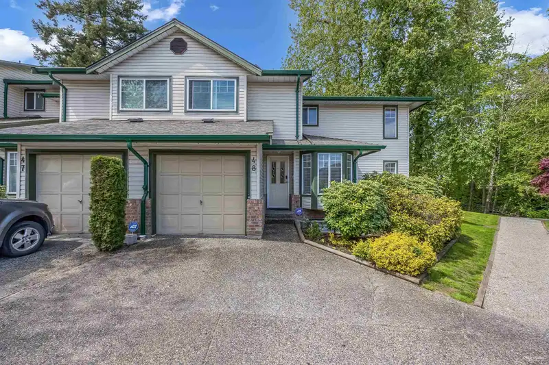 48 8863 216 STREET - photo 1 of 1