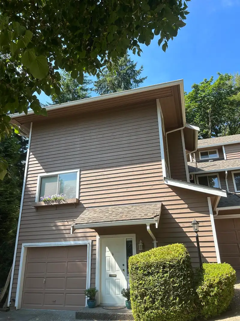 44 9000 ASH GROVE CRESCENT - photo 1 of 12