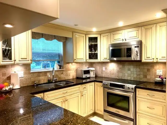 44 9000 ASH GROVE CRESCENT - photo 4 of 12