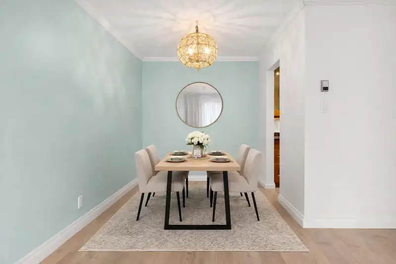 323 8511 ACKROYD ROAD - photo 3 of 36