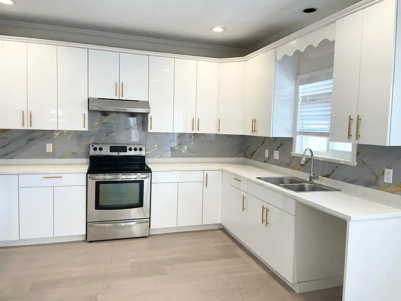 2178 E 49TH AVENUE - photo 3 of 27