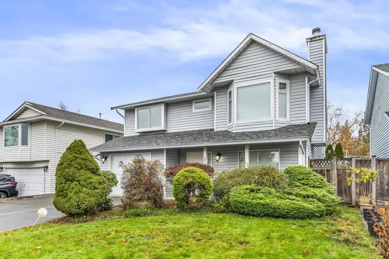 12120 BLOSSOM STREET - photo 1 of 40