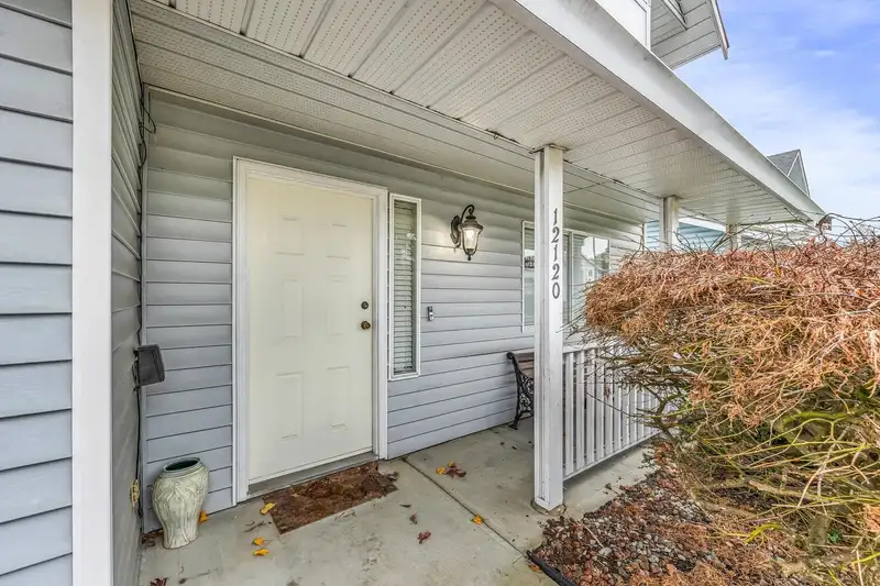 12120 BLOSSOM STREET - photo 4 of 40