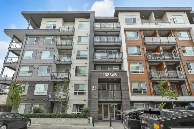 B508 20834 80 AVENUE - photo 2 of 31