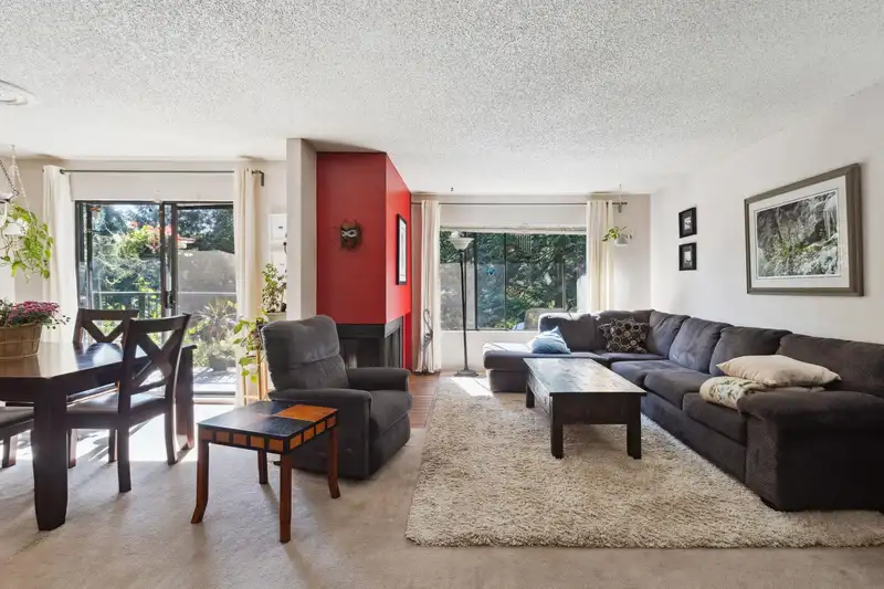 3394 WILLIAM AVENUE - photo 3 of 22