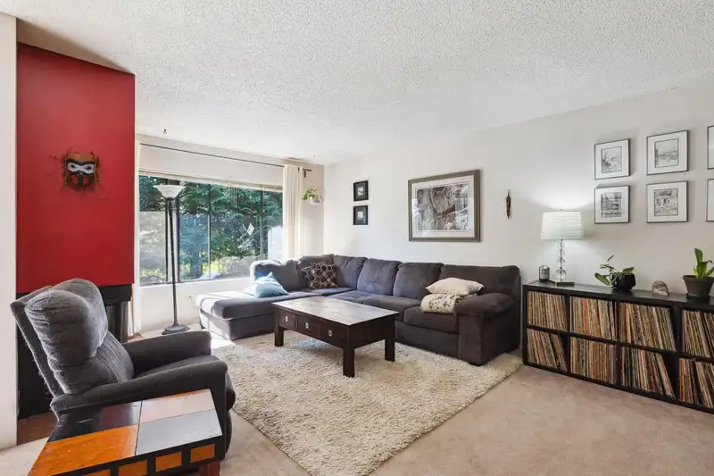 3394 WILLIAM AVENUE - photo 4 of 22