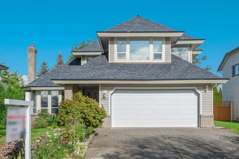 15517 112TH AVENUE - photo 2 of 40