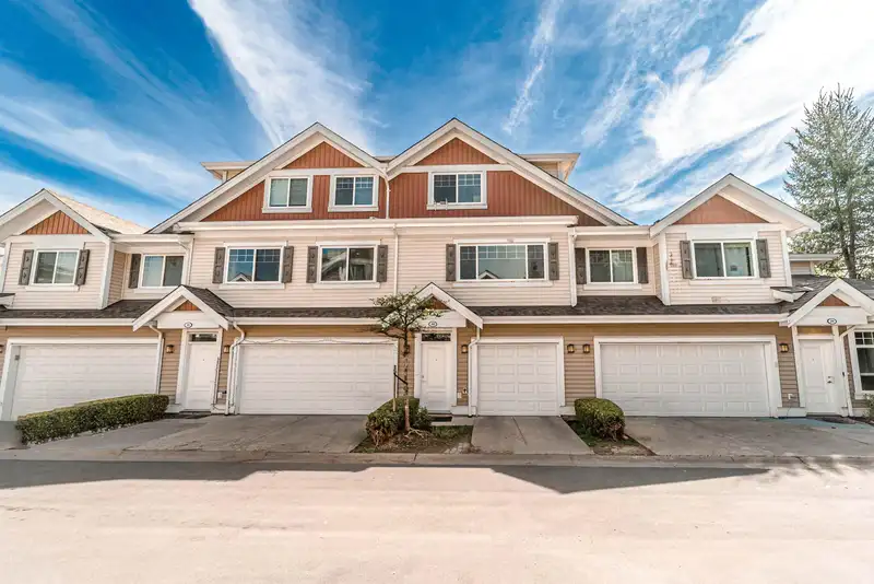 30 30748 CARDINAL AVENUE - photo 1 of 40