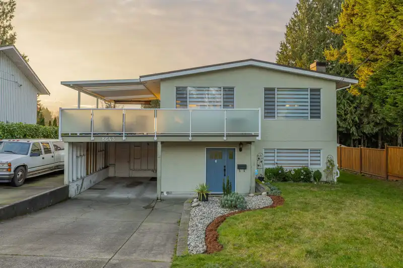 8643 112 STREET - photo 1 of 40