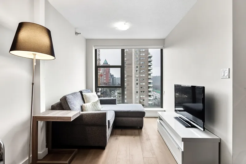 803 1723 ALBERNI STREET - photo 2 of 24