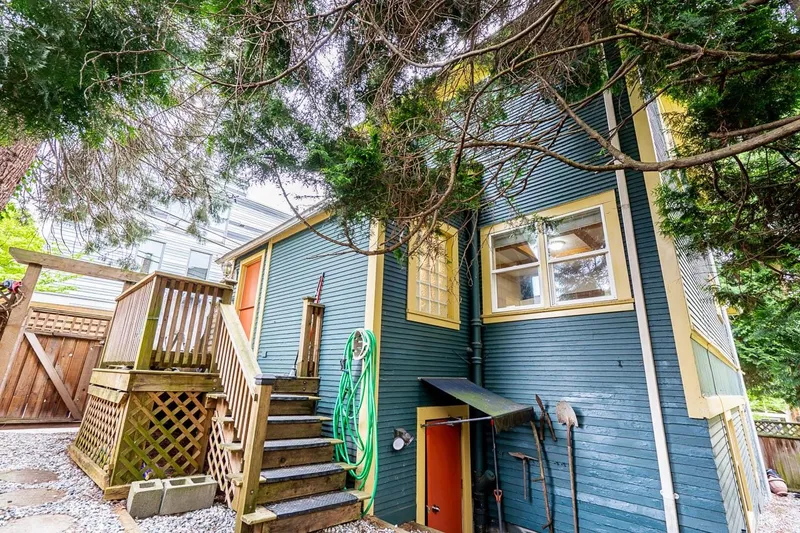 1620 MCLEAN DRIVE - photo 4 of 25