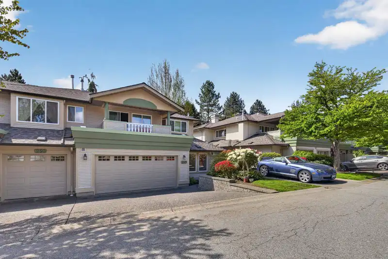 249 13888 70 AVENUE - photo 3 of 40