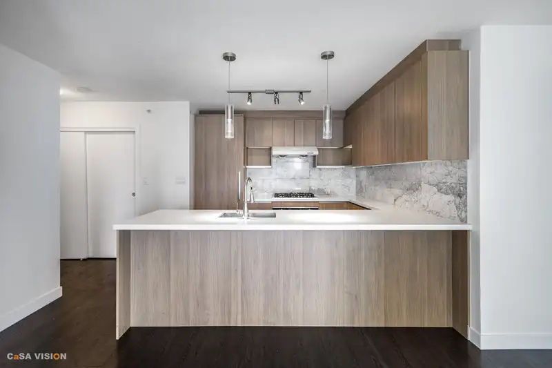 1606 13750 100 AVENUE - photo 3 of 15