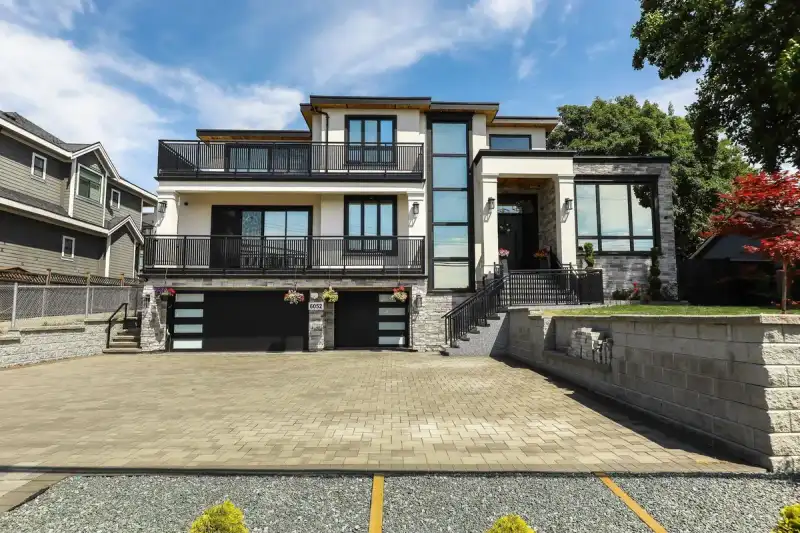 6052 181A STREET - photo 1 of 40