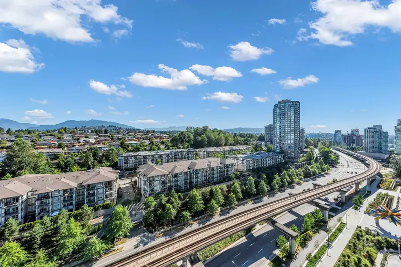 1306 4720 LOUGHEED HIGHWAY - photo 1 of 36