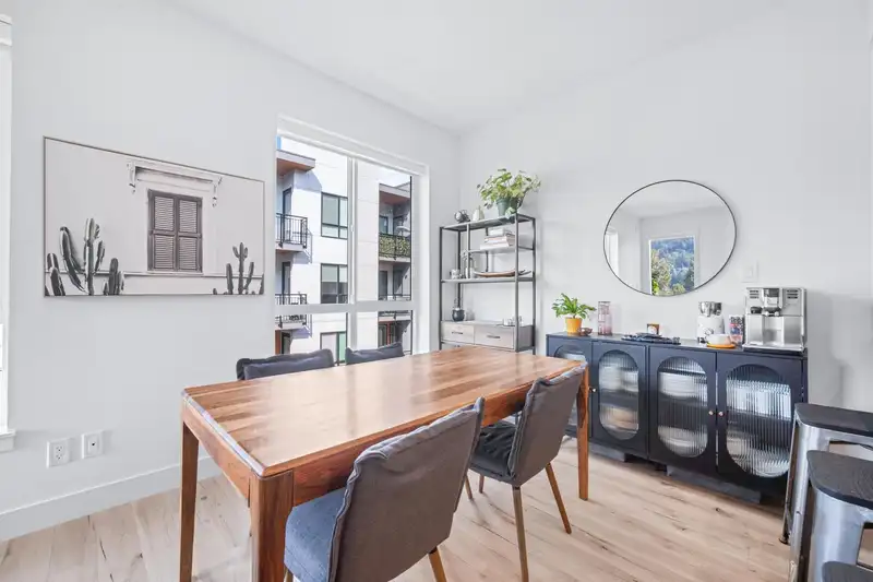 503 3131 MURRAY STREET - photo 4 of 40