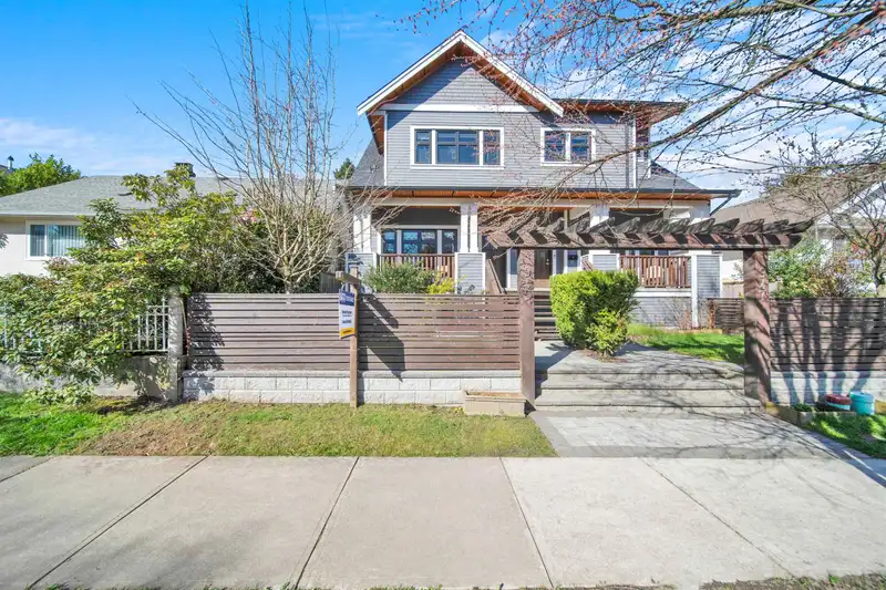 945 E 20TH AVENUE - photo 1 of 37