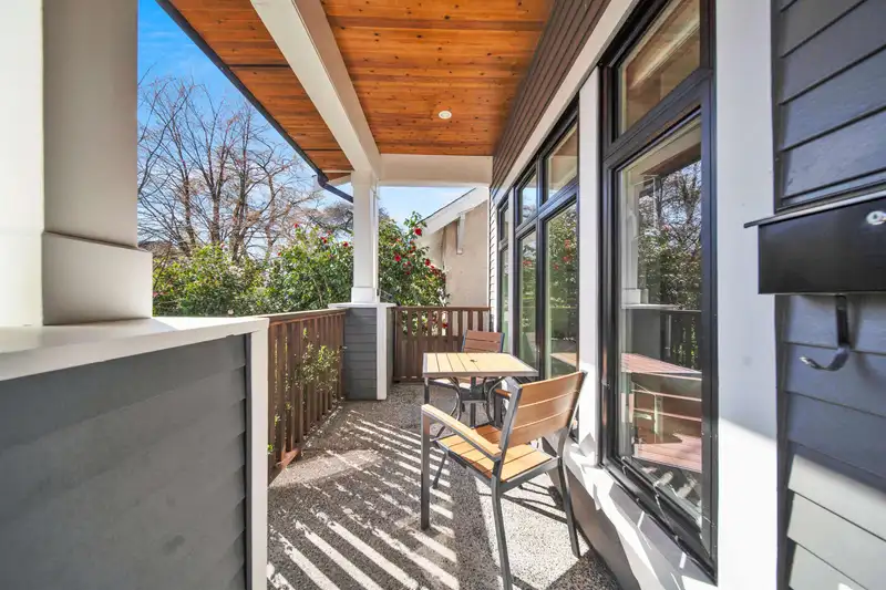 945 E 20TH AVENUE - photo 3 of 37