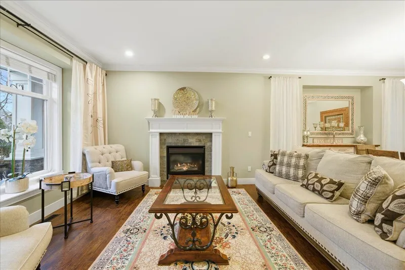 6060 145A STREET - photo 3 of 25