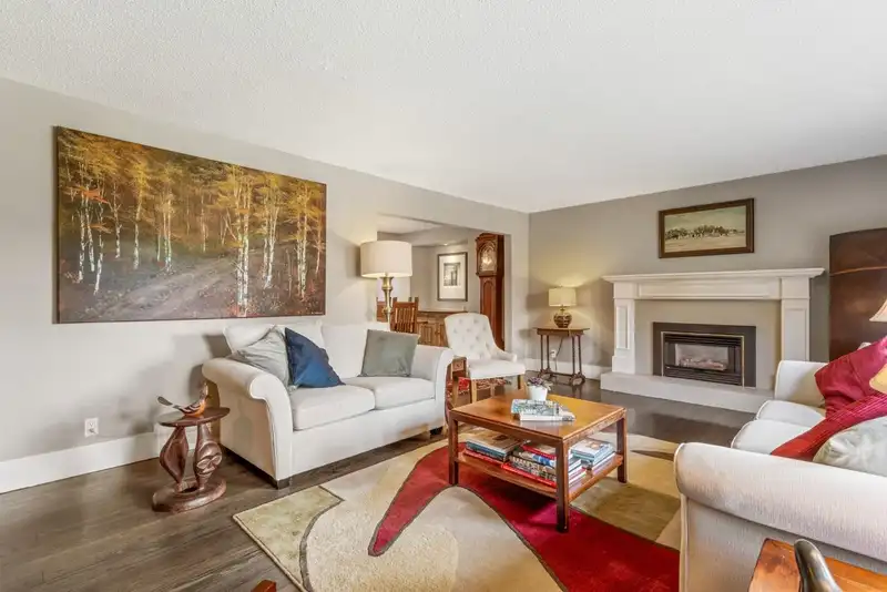 1102 LODGE ROAD - photo 2 of 31