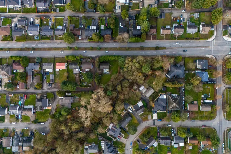 14908 88 AVENUE - photo 3 of 12