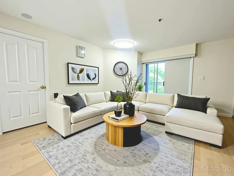 201 3680 RAE AVENUE - photo 3 of 15