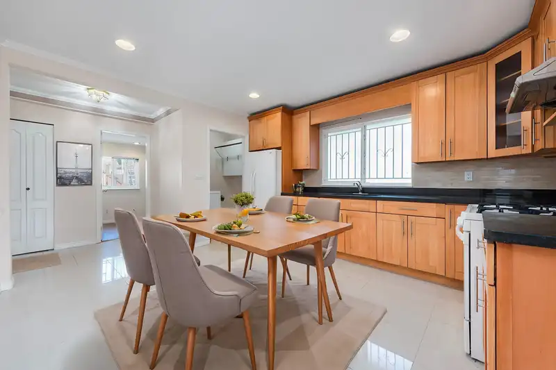 153 SE MARINE DRIVE - photo 3 of 29