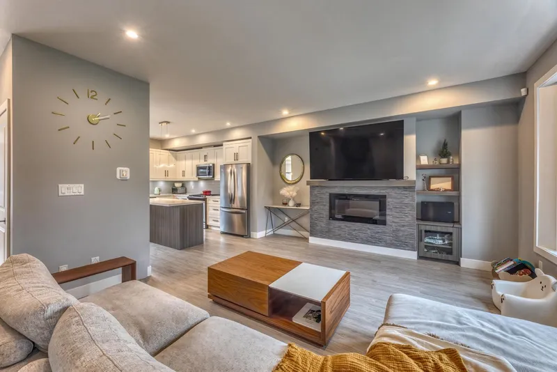 104 1392 TRAFALGAR STREET - photo 3 of 25