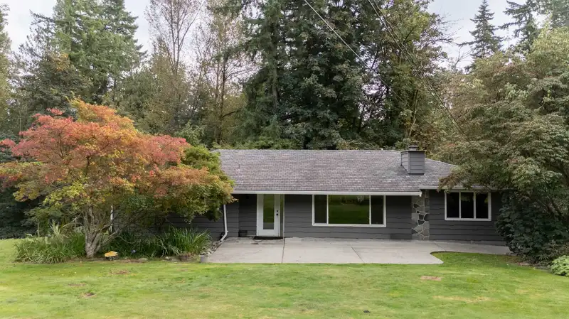28280 MYRTLE AVENUE - photo 3 of 39
