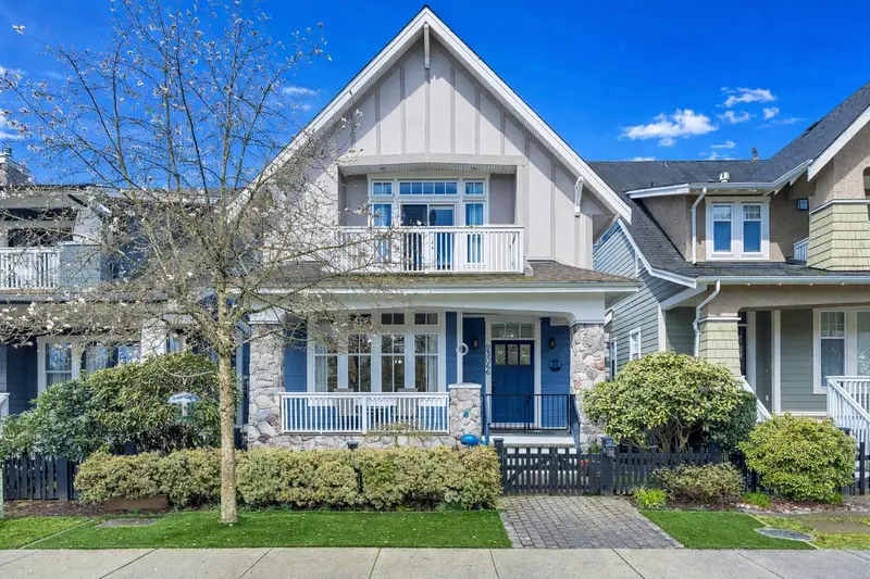 23066 BEDFORD TRAIL - photo 2 of 25