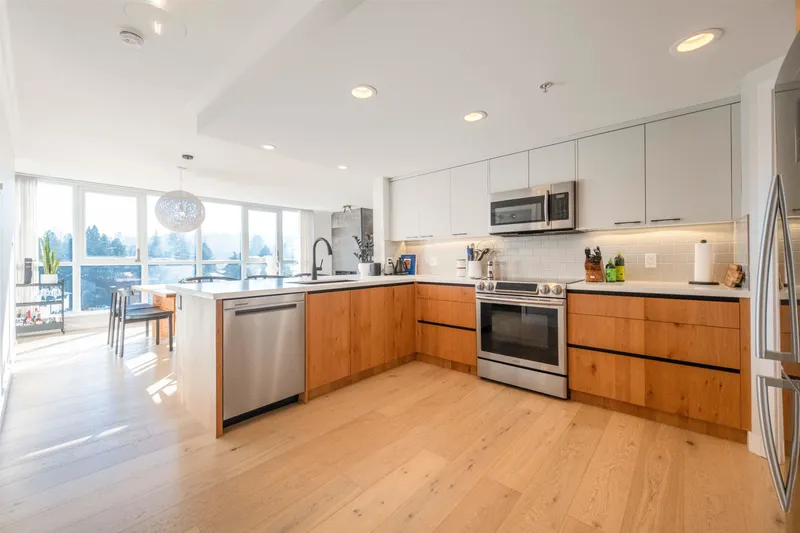 1104 235 GUILDFORD WAY - photo 1 of 25