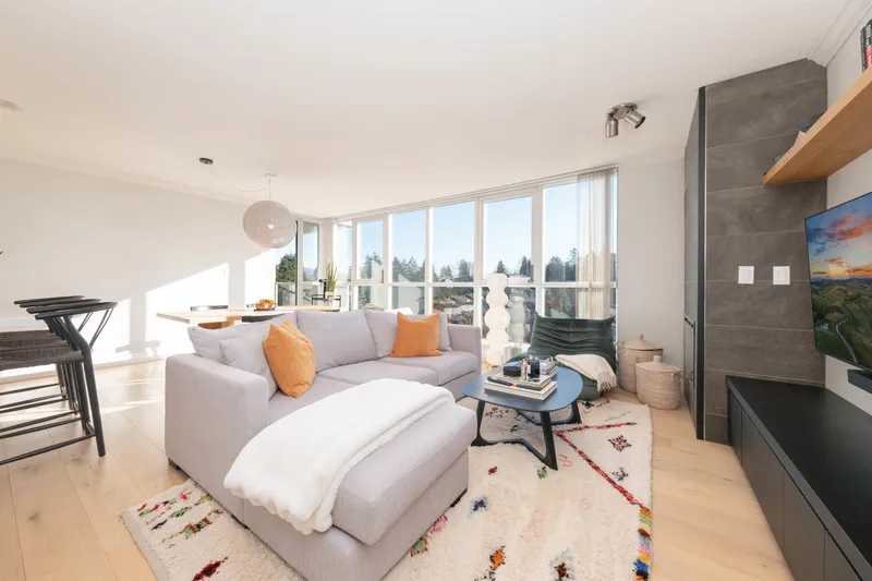 1104 235 GUILDFORD WAY - photo 3 of 25