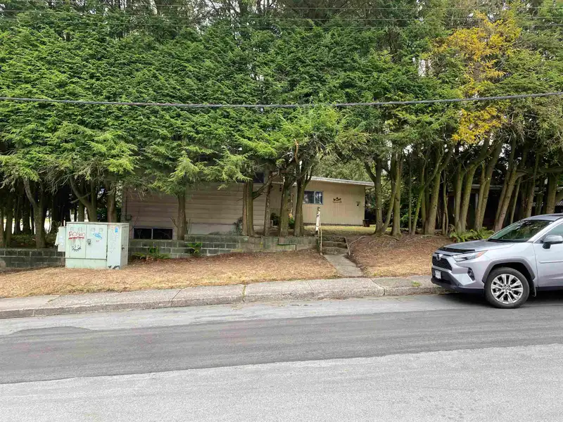 7554 WRIGHT STREET - photo 1 of 8