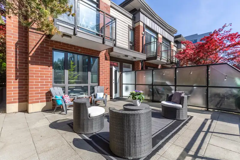 24 130 BREW STREET - photo 2 of 40