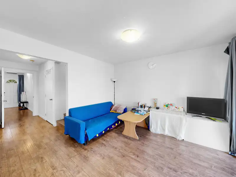 7900 FROBISHER DRIVE - photo 4 of 40