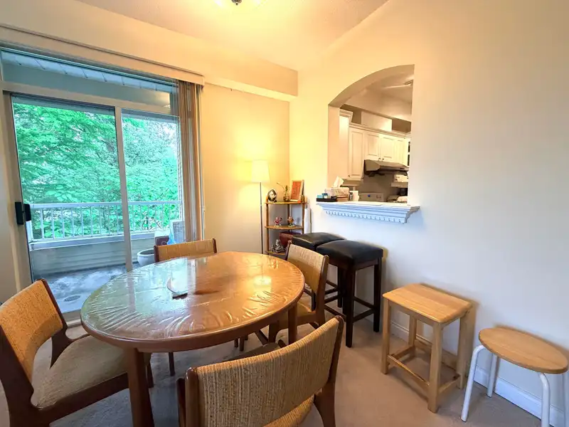 402 360 E 36TH AVENUE - photo 2 of 12