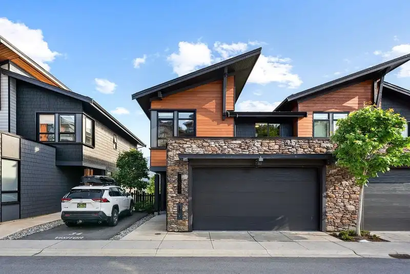 41249 HIGHLINE PLACE - photo 3 of 40