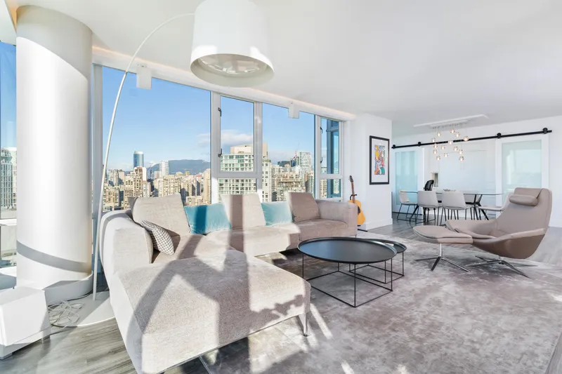 3307 1033 MARINASIDE CRESCENT - photo 3 of 25