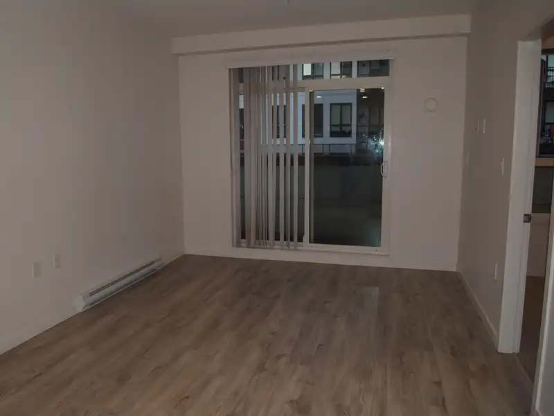 504 621 REGAN AVENUE - photo 3 of 16