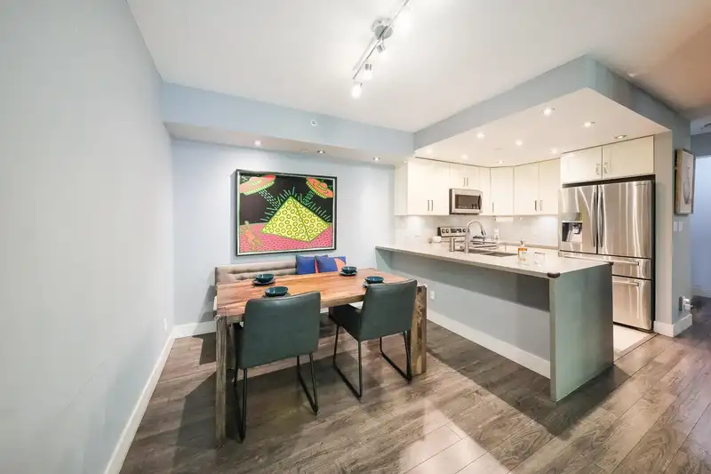 1021 EXPO BOULEVARD - photo 1 of 27